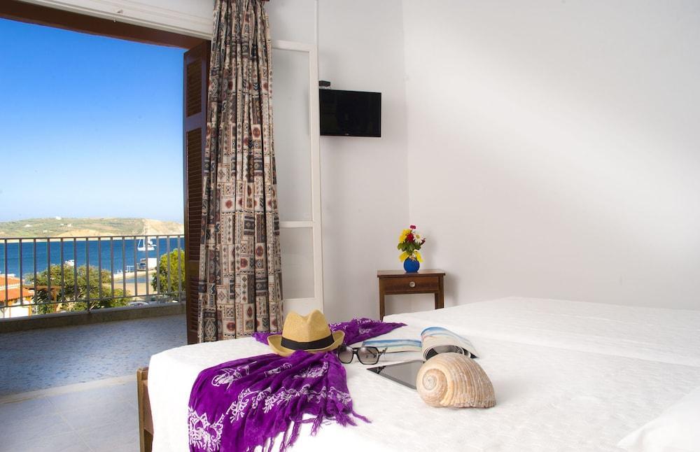 Hotel Alex Метоні Екстер'єр фото