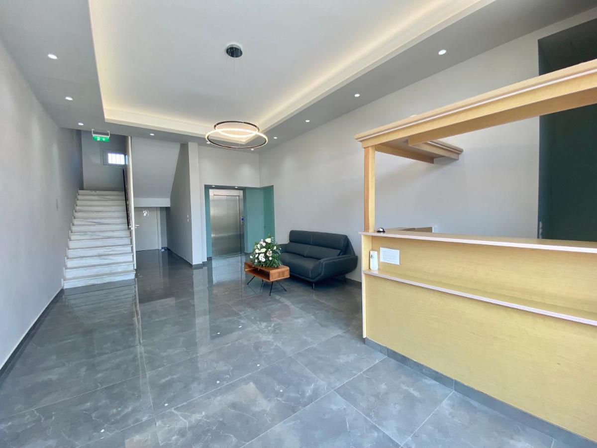 Hotel Alex Метоні Екстер'єр фото