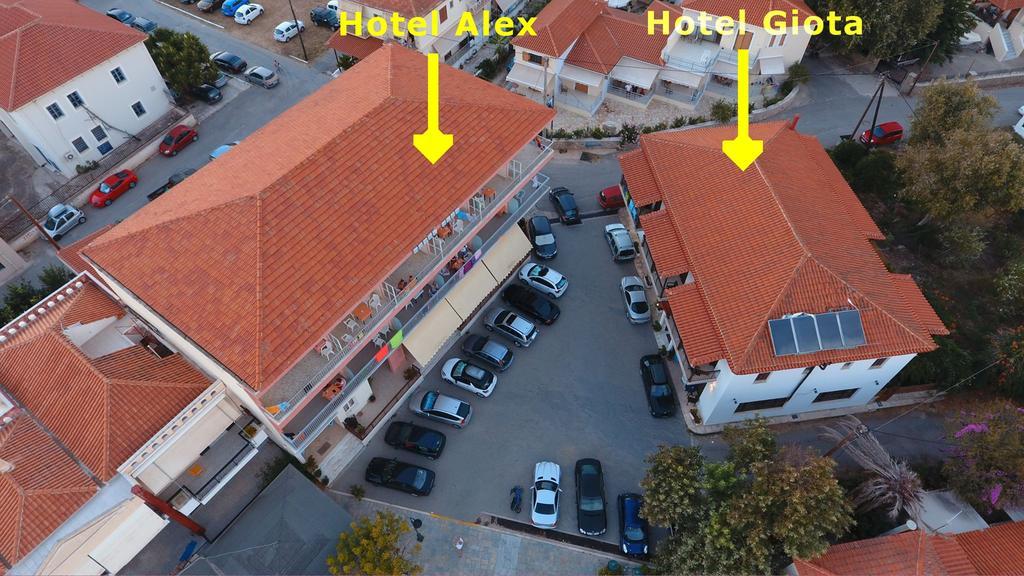 Hotel Alex Метоні Екстер'єр фото