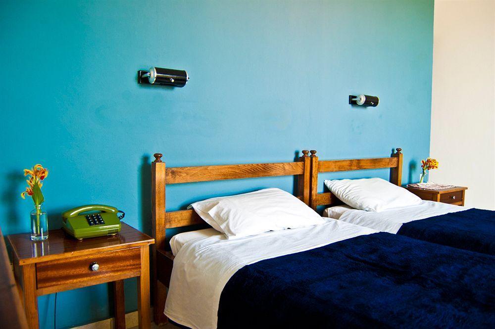 Hotel Alex Метоні Екстер'єр фото